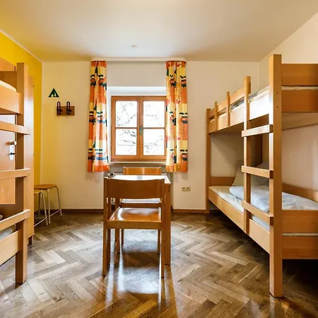 Albergue Jugendherberge Regensburg