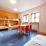 Jugendherberge Regensburg بيت شباب *